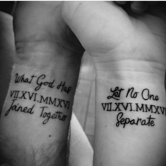 🦋Amanda, Poshmark Ambassador & Mentor🦋 - Picture 2 of 6